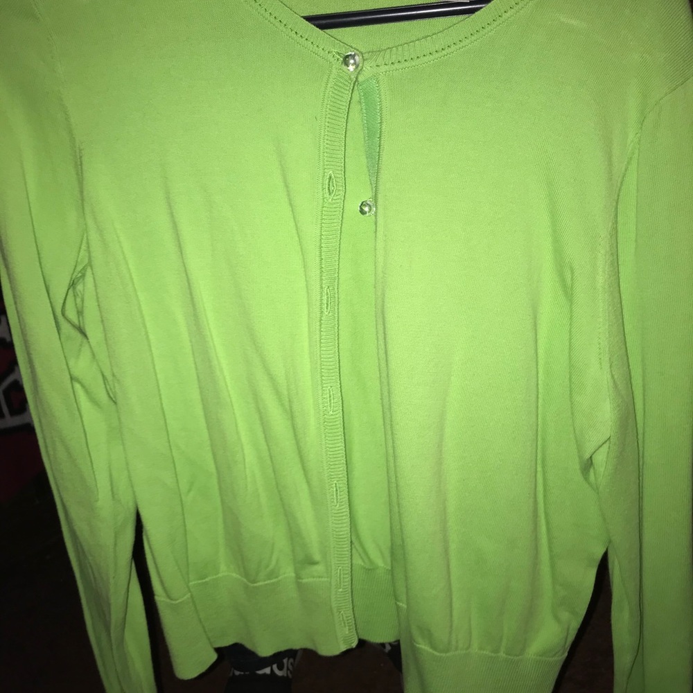 Sweaters - Picture 3 of 4